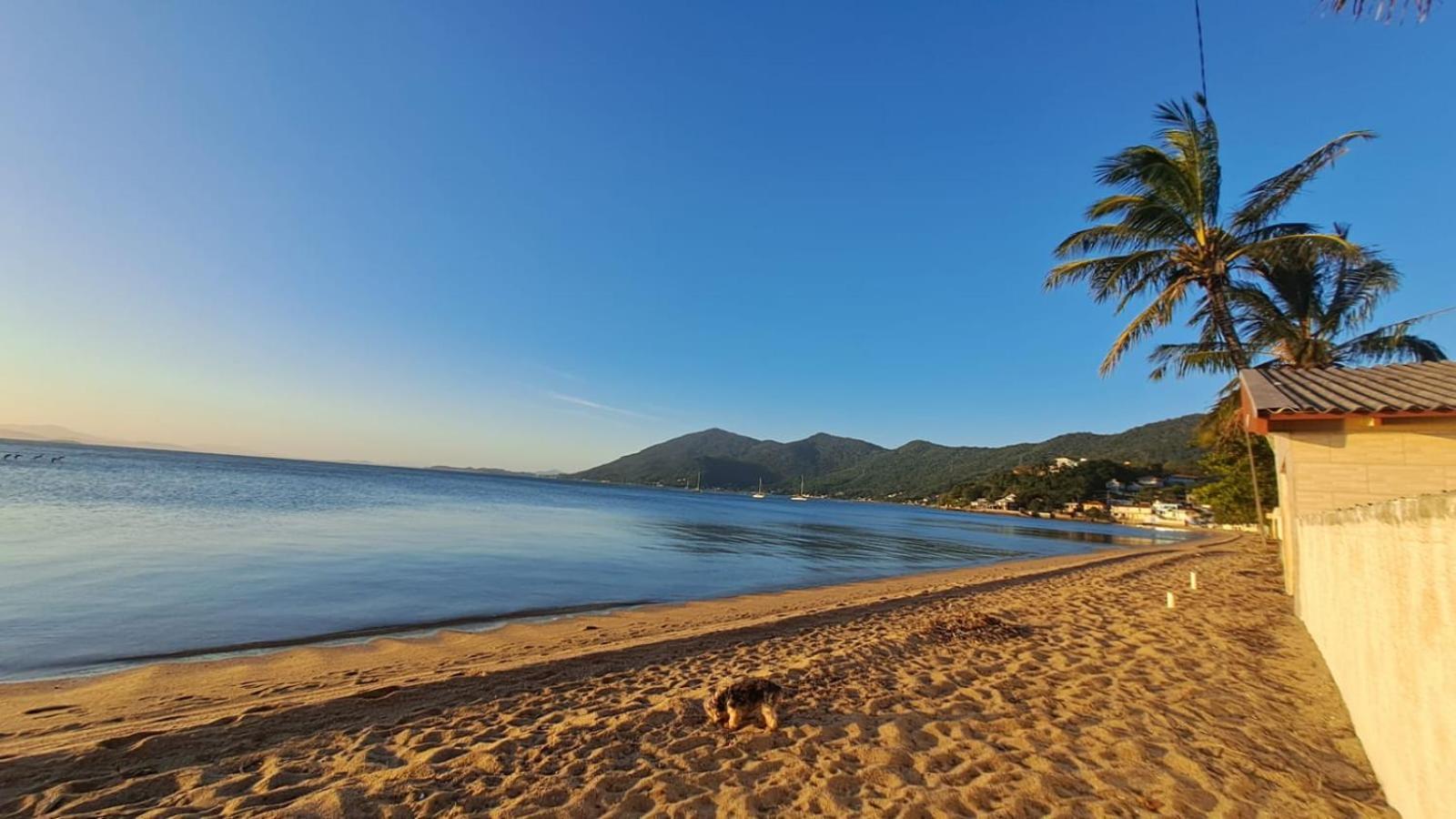 Casa De Praia Beira Do Mar, Pe Na Areia フロリアノポリス エクステリア 写真